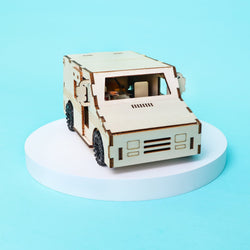 Delivery Truck STEM Kit – Build, Paint & Power a Moving Mail Truck (ONLINE ORDER ONLY)