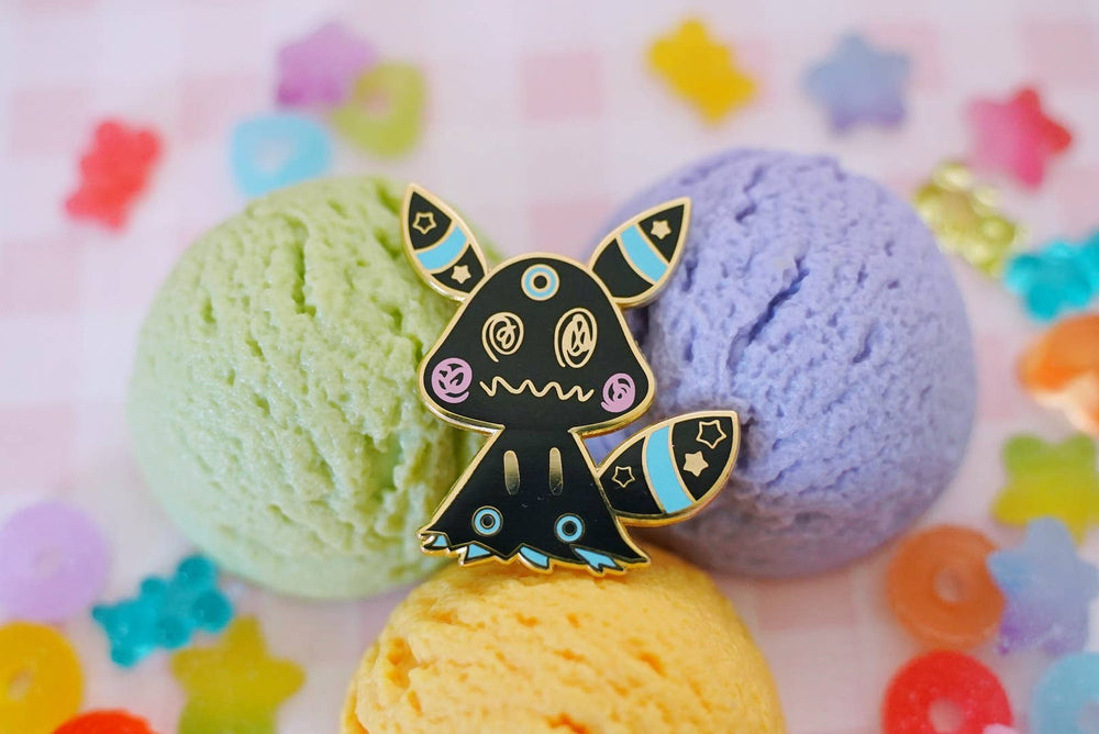 Pokemon: Mimikyu Shiny Umbreon Enamel Pin (ONLINE ORDER ONLY)