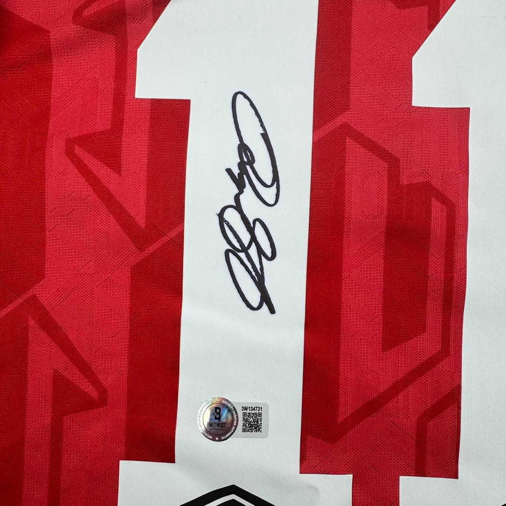 Framed Autographed/Signed Ryan Giggs 35x39 Manchester United Red Soccer Jersey Beckett BAS COA