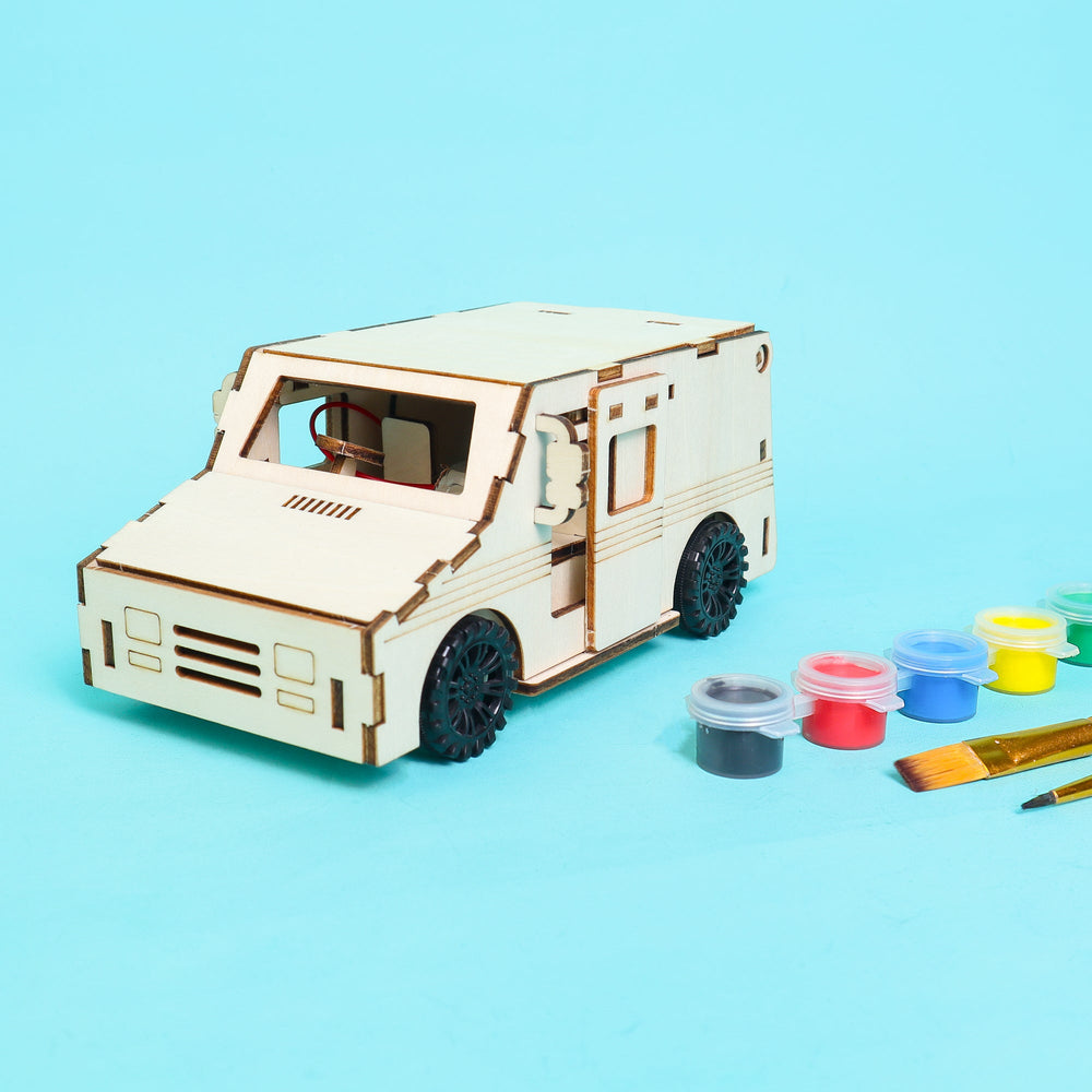 Delivery Truck STEM Kit – Build, Paint & Power a Moving Mail Truck (ONLINE ORDER ONLY)