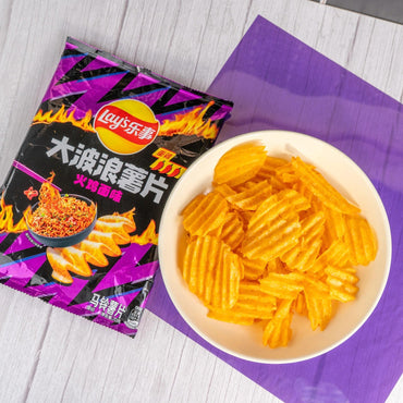 Lay's Wavy Potato Chips, Buldak Spicy Chicken Ramen Flavor, 2.47 oz (ONLINE ORDER ONLY)