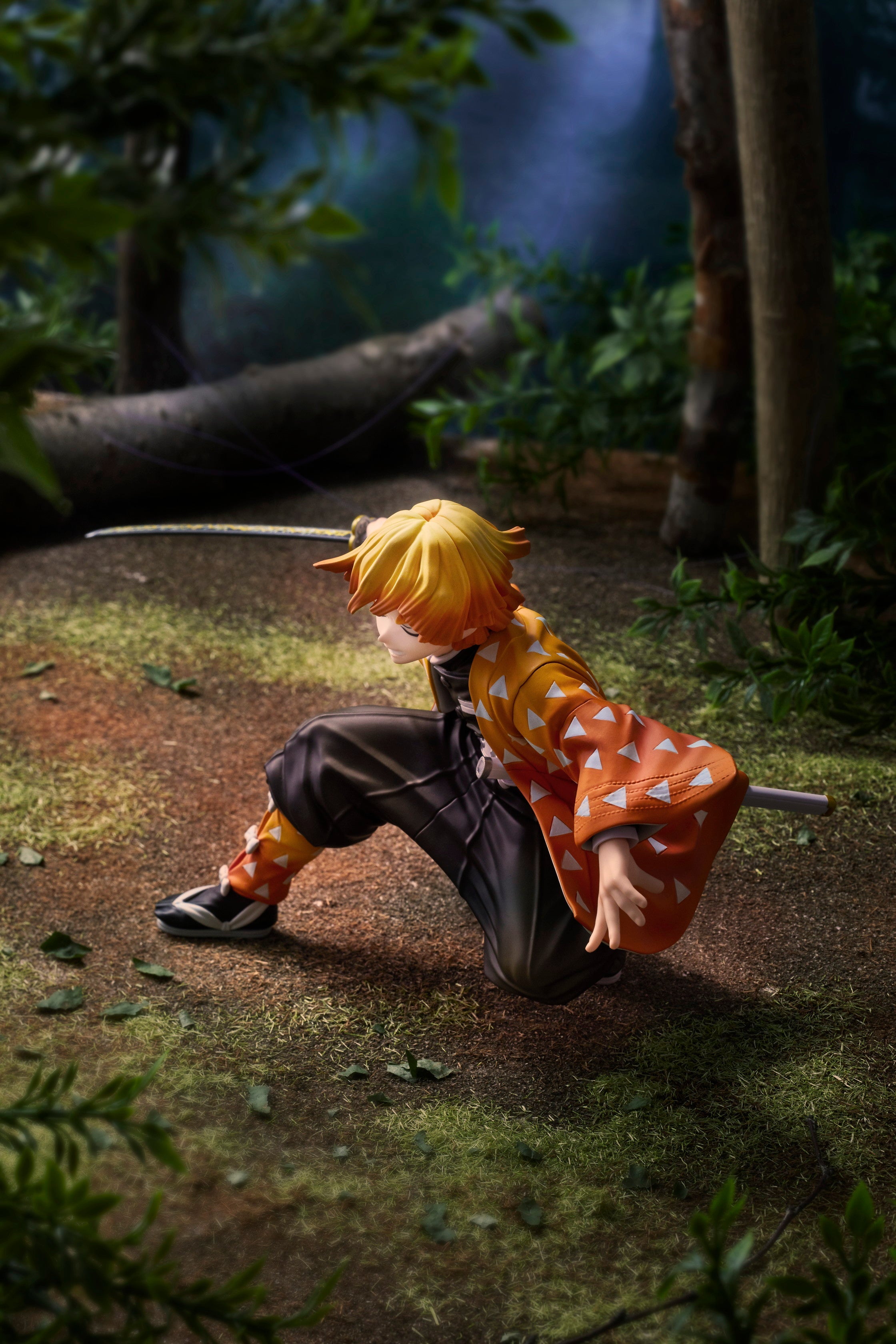 Aniplex: Demon Slayer: Kimetsu no Yaiba - Zenitsu Agatsuma 1/8 Scale Figure (ONLINE ORDER ONLY)