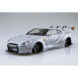 Aoshima: 1/24 LB-Works R35 GT-R Ver. 2 Scale Model Kit #10 (ONLINE ORDER ONLY)