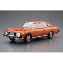 Aoshima: 1/24 Nissan P332 Cedri/Gloria 4HT 280E Brougham '78 Scale Model Kit #53 (ONLINE ORDER ONLY)