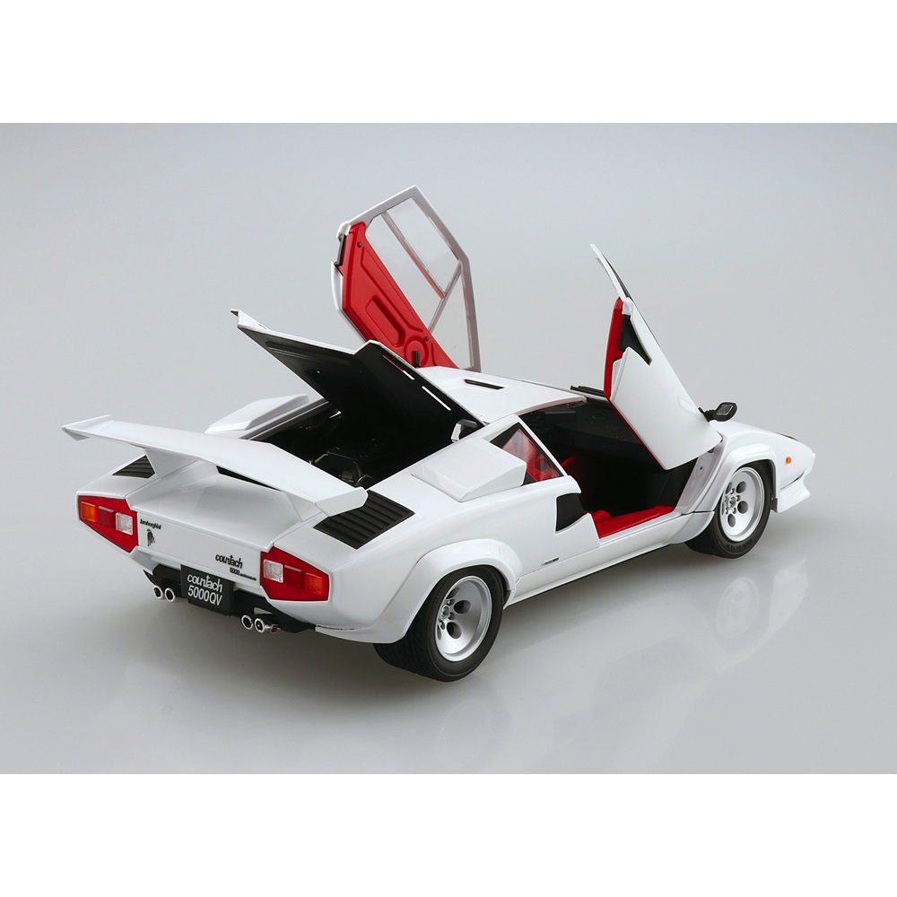 Aoshima: Initial D - 85' Lamborghini Countach 5000QV 1/32 Scale Model Kit #9 (ONLINE ORDER ONLY)
