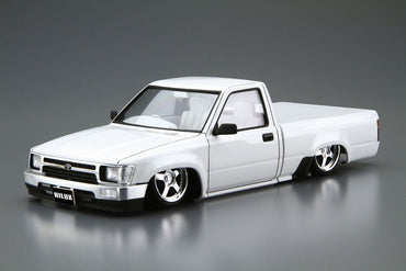 1/24 RN80 HILUX CUSTOM '85 (TOYOTA) Model Kit (ONLINE ORDER ONLY)