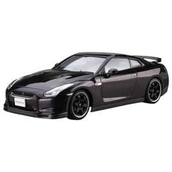 Aoshima: 1/24 NISSAN R35 GT-R Spec-V '09 Scale Model Kit #35 (ONLINE ORDER ONLY)