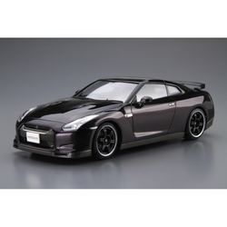 Aoshima: 1/24 NISSAN R35 GT-R Spec-V '09 Scale Model Kit #35 (ONLINE ORDER ONLY)