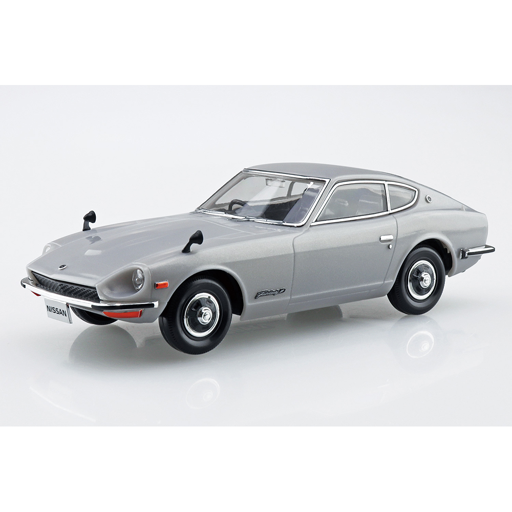 Aoshima: 1/32 The Snap Kit Nissan S30 FAIRLADY Z (Silver) Scale Model Kit #13-D (ONLINE ORDER ONLY)