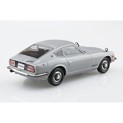 Aoshima: 1/32 The Snap Kit Nissan S30 FAIRLADY Z (Silver) Scale Model Kit #13-D (ONLINE ORDER ONLY)