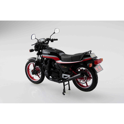 Aoshima: 1/12 Kawasaki KZ400M Z400GP '82 with Custom Parts Scale Model Kit #57 (ONLINE ORDER ONLY)