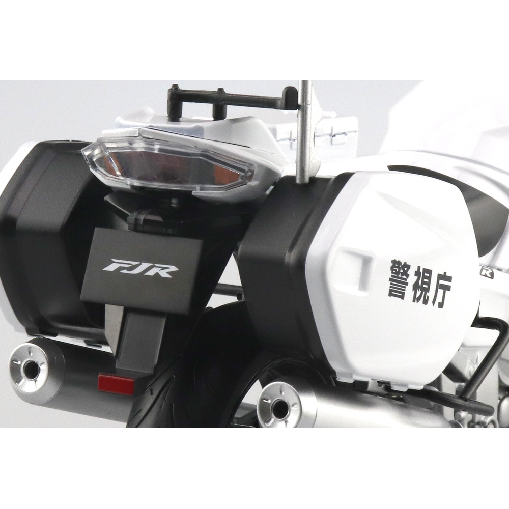 Aoshima: 1/12 Scale Yamaha FJR1300P Police Die-Cast Motorcycle (ONLINE ORDER ONLY)