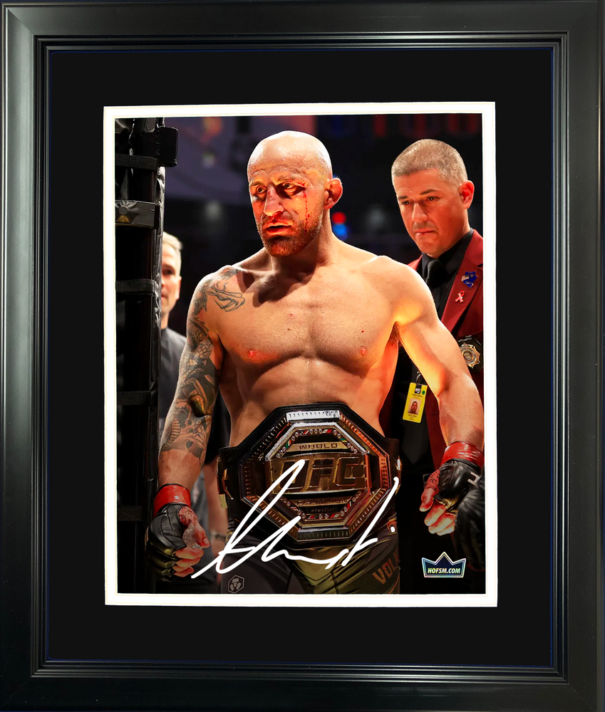 Framed Alexander Volkanovski UFC MMA Facsimile Laser Engraved Signature Auto 11"x14"Photo HOFSM Holo (ONLINE ORDER ONLY)