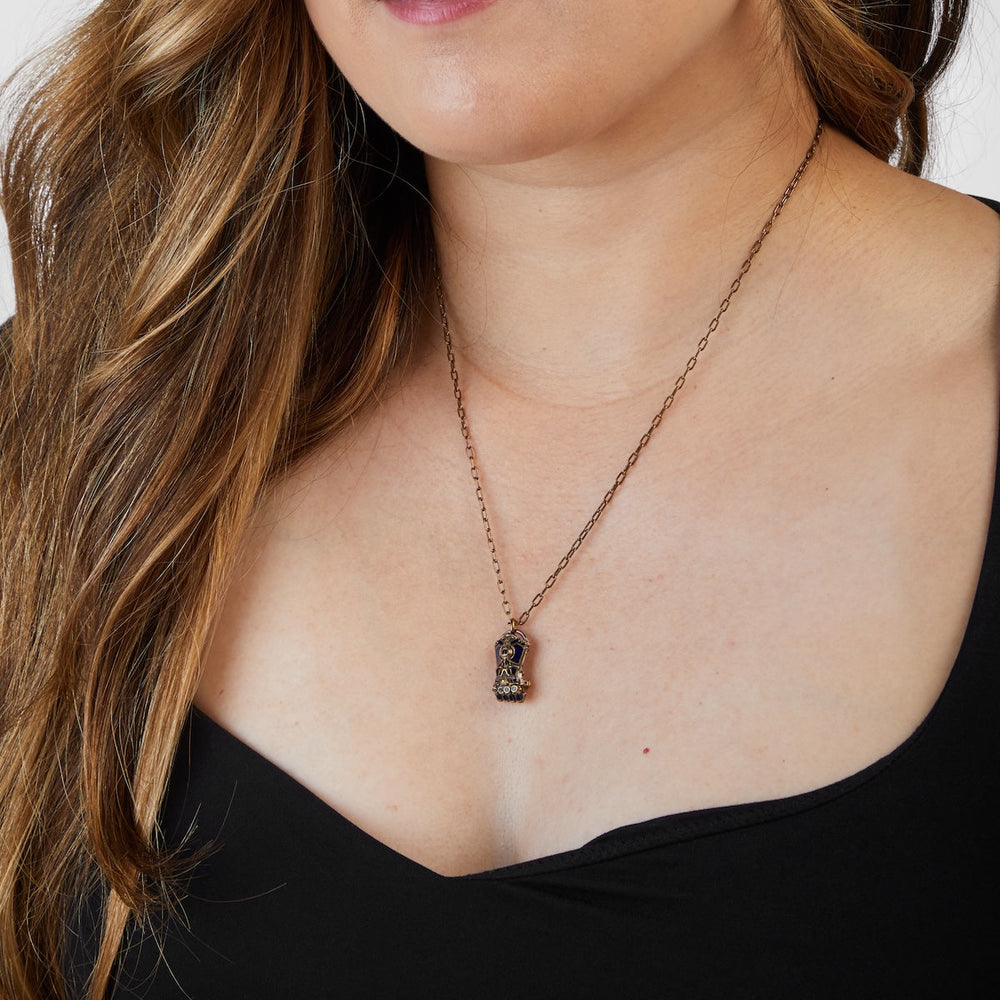 League of Legends X RockLove ARCANE Vi Gauntlet Necklace (ONLINE ORDER ONLY)