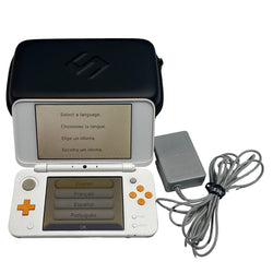 New Nintendo 2DS XL White + Orange - Nintendo 3DS (ONLINE ORDER ONLY)