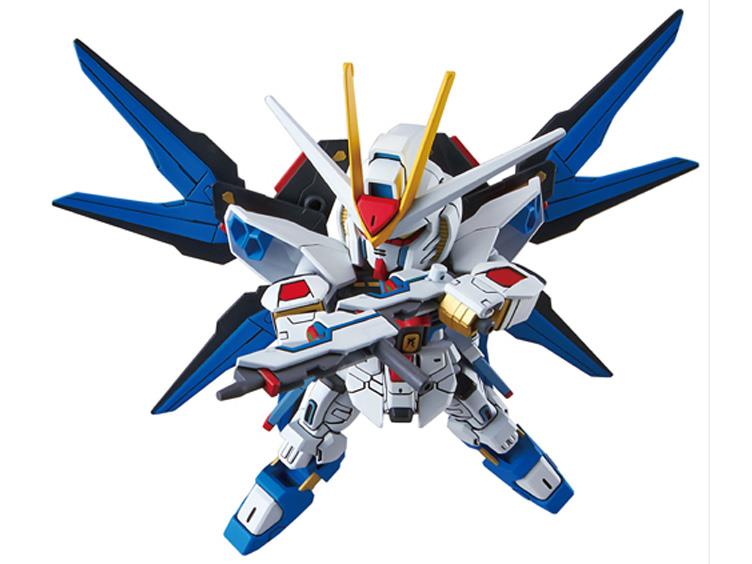 Bandai Spirits: Gundam Seed Destiny - ZGMF-X20A Strike Freedom Gundam Model Kit [SD EX-STANDARD] (ONLINE ORDER ONLY)