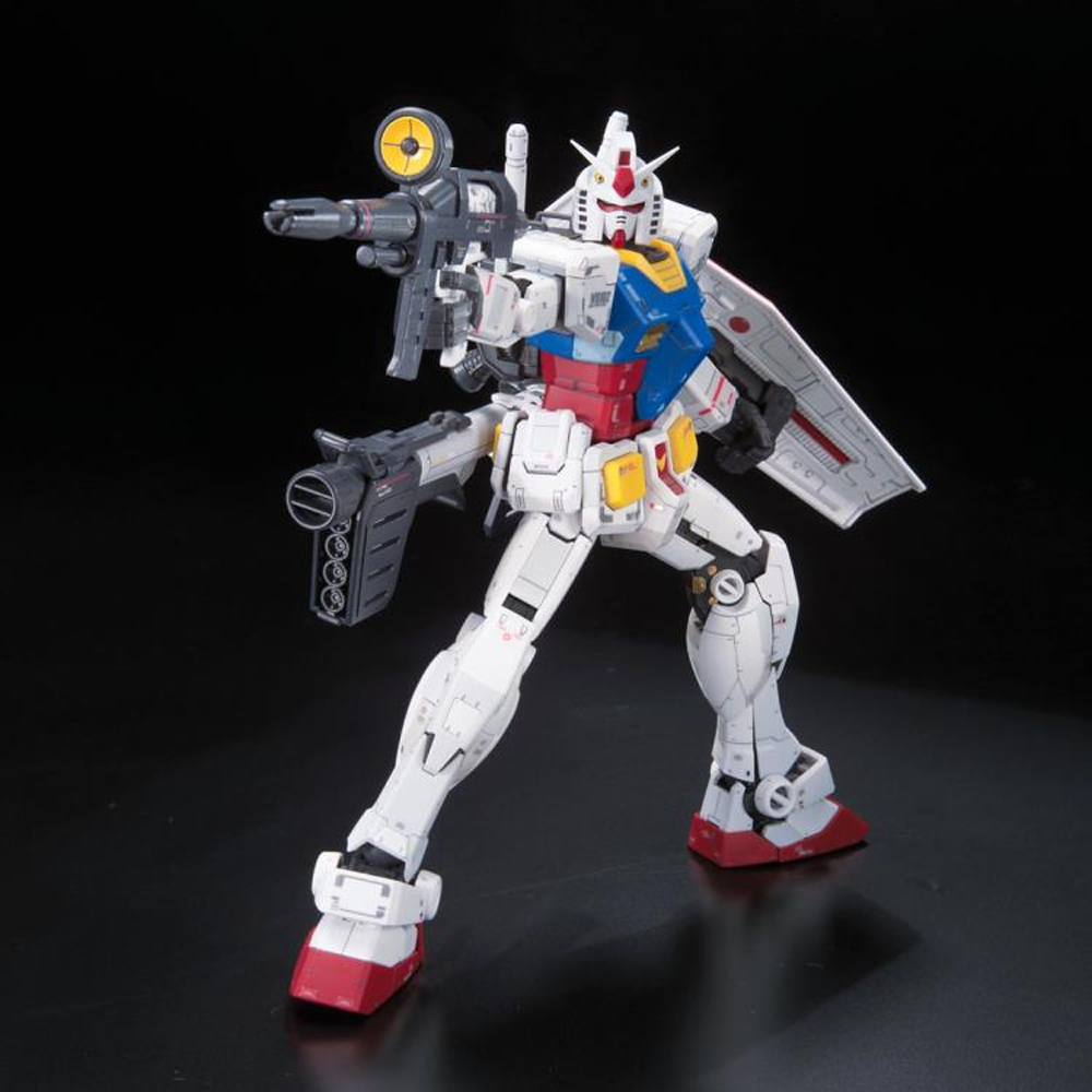 Bandai Spirits: Mobile Suit Gundam - RG 1/144 RX-78-2 Gundam Model Kit (ONLINE ORDER ONLY)
