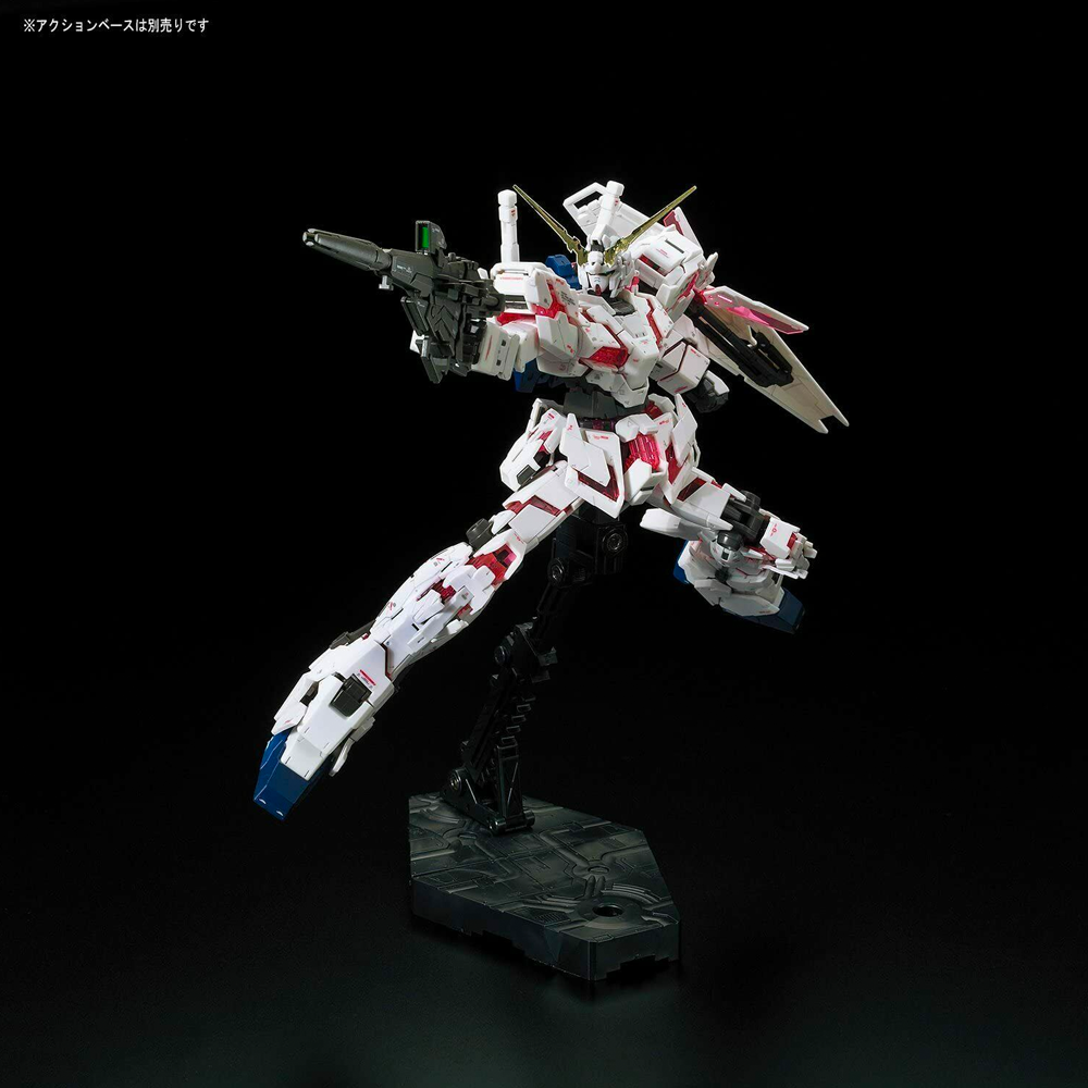 Bandai Hobby: Gundam UC - RG 1/144 Unicorn Gundam (Full Psycho-Frame) Model Kit #25 (ONLINE ORDER ONLY)