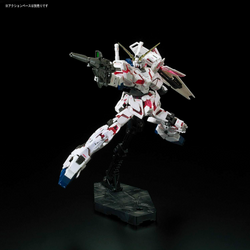 Bandai Hobby: Gundam UC - RG 1/144 Unicorn Gundam (Full Psycho-Frame) Model Kit #25 (ONLINE ORDER ONLY)