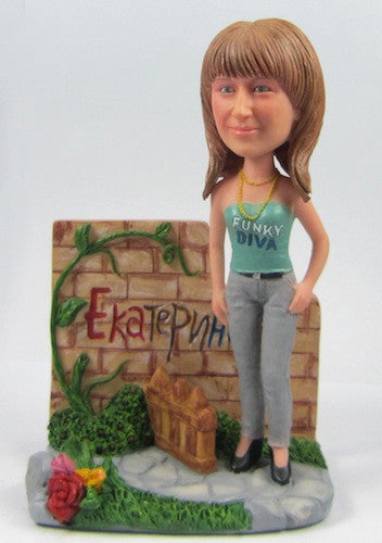 Female Diva Bobblehead (ONLINE ORDER ONLY)