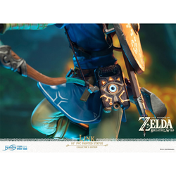 First 4 Figures: The Legend of Zelda: Breath of the Wild - Link Statue (ONLINE ORDER ONLY)