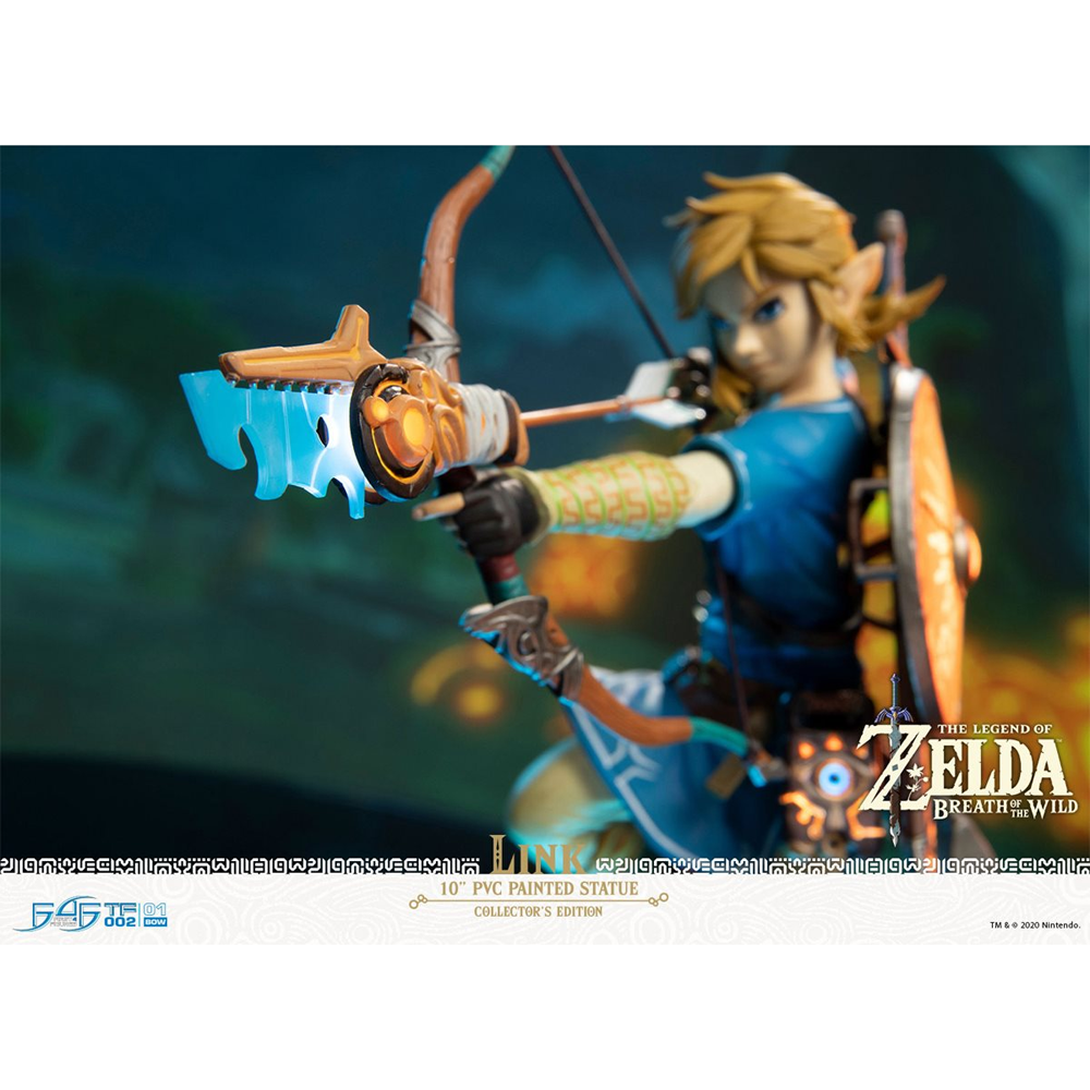 First 4 Figures: The Legend of Zelda: Breath of the Wild - Link Statue (ONLINE ORDER ONLY)