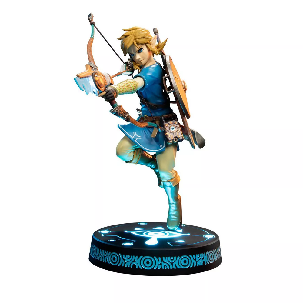 First 4 Figures: The Legend of Zelda: Breath of the Wild - Link Statue (ONLINE ORDER ONLY)