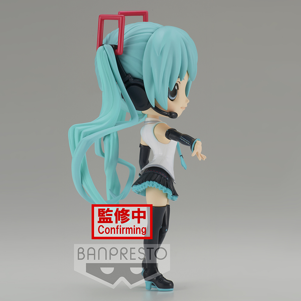 Banpresto Q Posket: Vocaloid - Hatsune Miku V4X Style (Ver. A) (ONLINE ORDER ONLY)