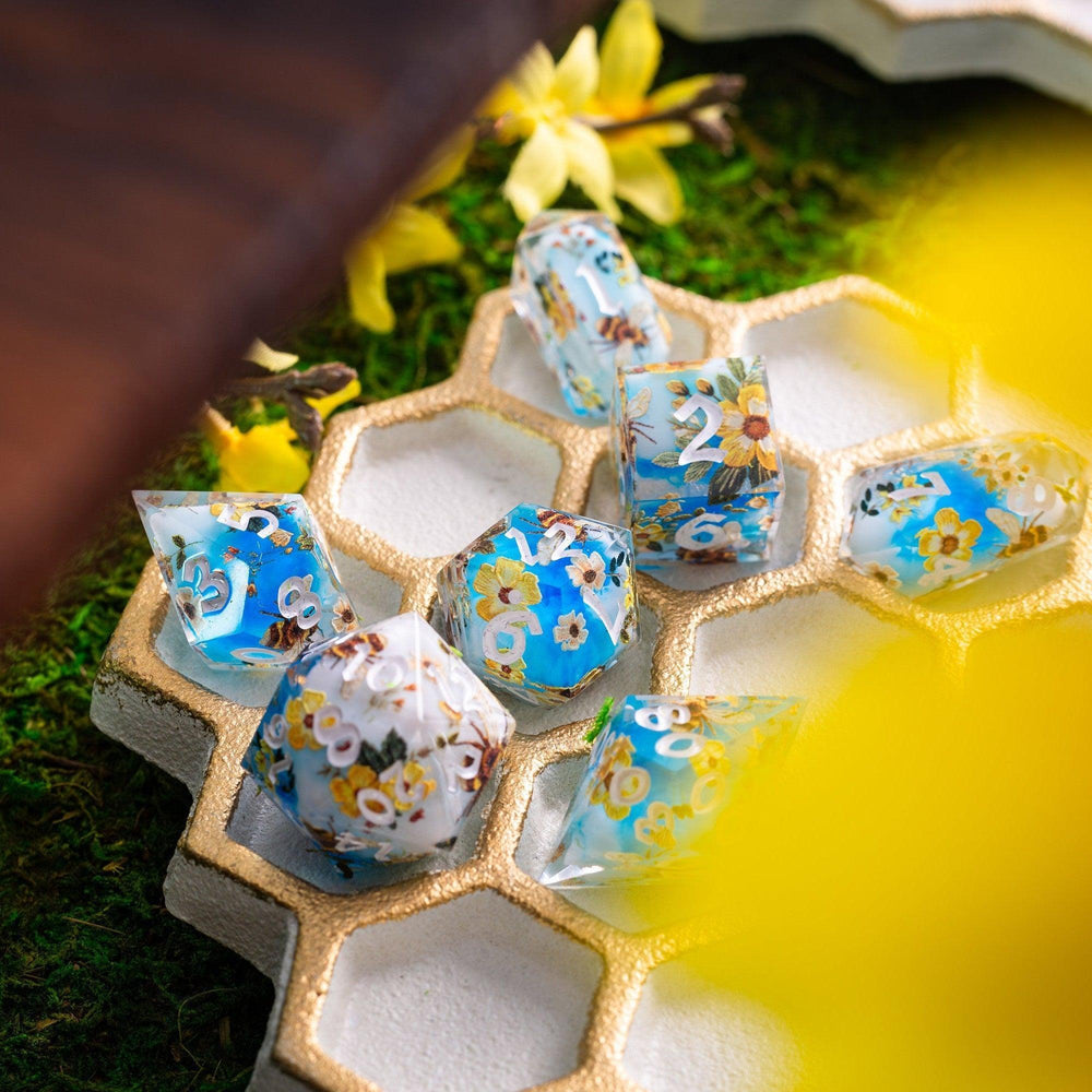 Bees And Flower Handmade Resin DND Dice Set (ONLINE ORDER ONLY)