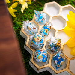 Bees And Flower Handmade Resin DND Dice Set (ONLINE ORDER ONLY)