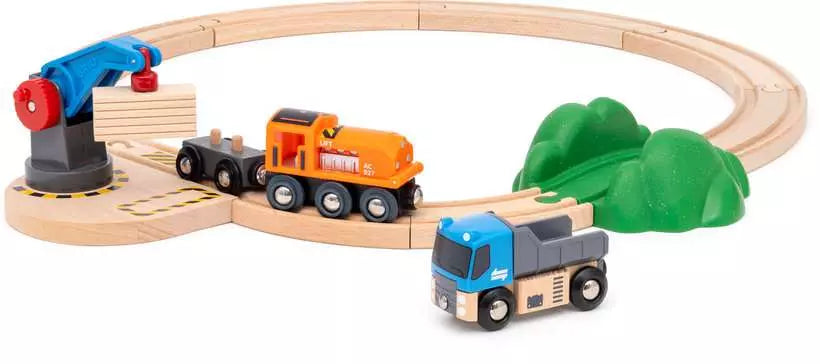 Brio: World Train Set Starter Lift & Load Set (ONLINE ORDER ONLY)