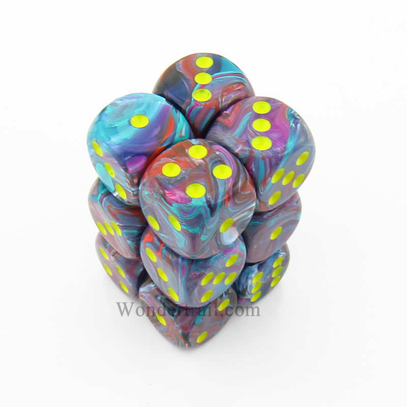 CHX27650 Mosaic Festive Dice with Yellow Pips D6 16mm (5/8in) Pack of 12 (ONLINE ORDER ONLY)
