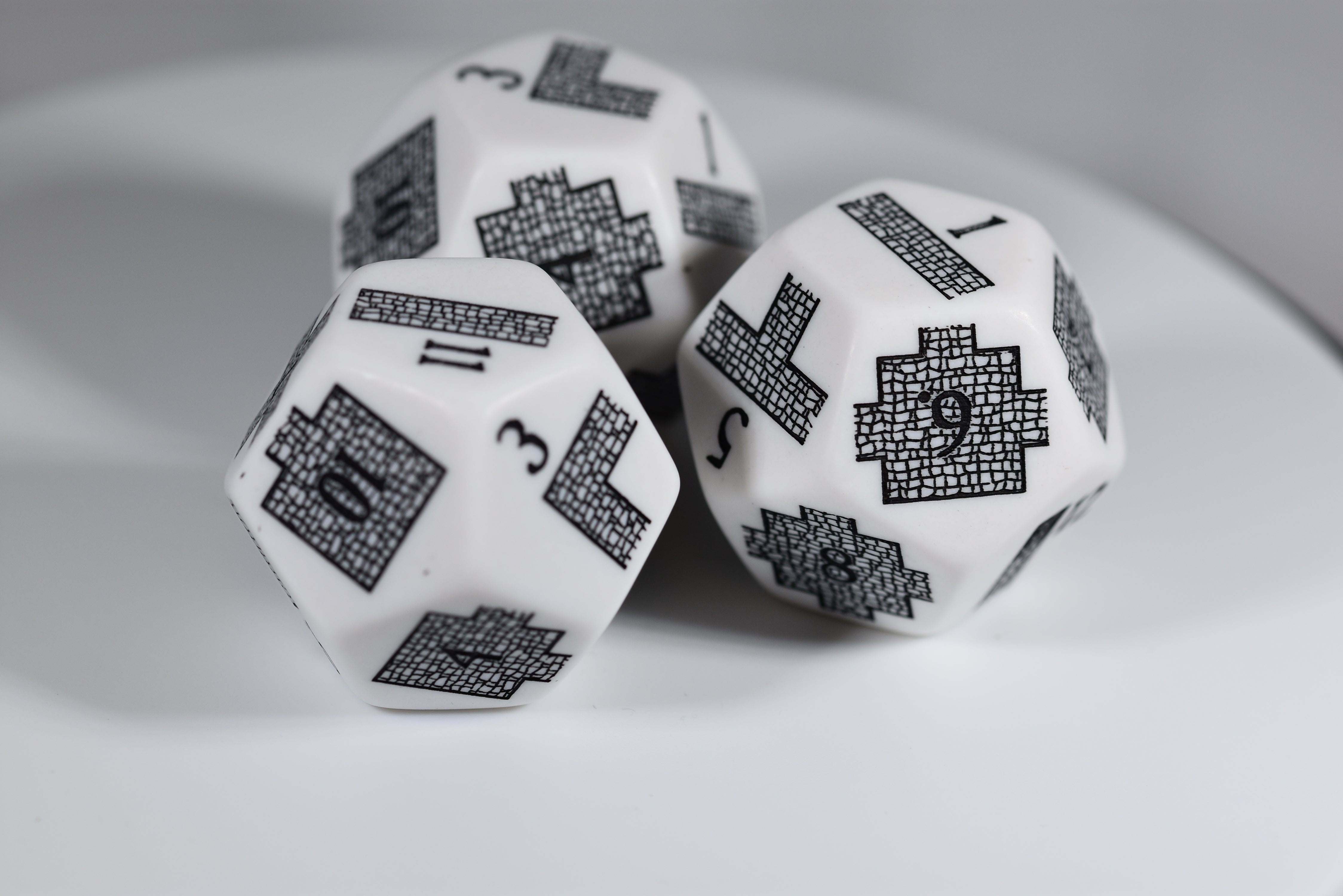 Dungeoneering d12 Opaque White Dice by Chessex - Navigate Your Adventure with Precision (Online Only)