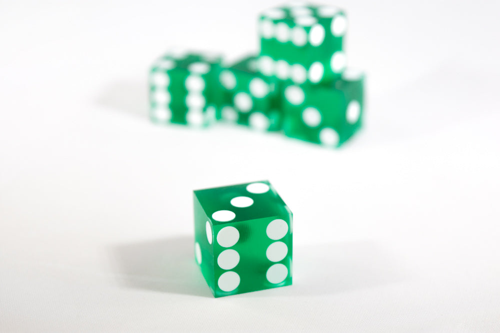 Green Casino Dice d6 19mm Razor Edge No Serial Numbers or Names Clean (Online Only)