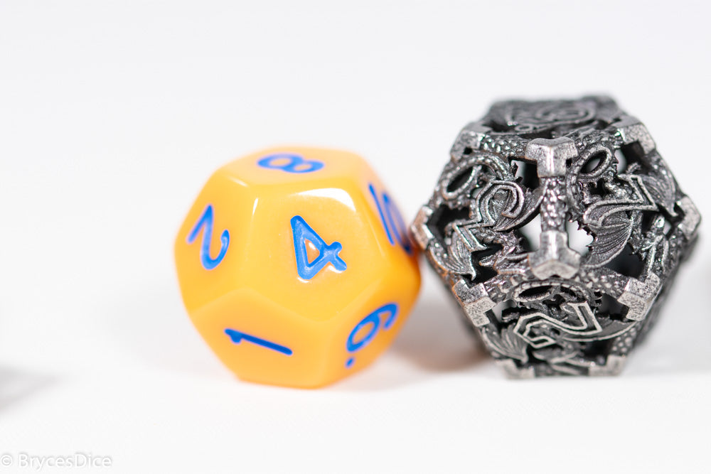 (Shimmering Silver) Deadly Dragon Dice: Shards of Oblivion Hollow Metal (Online Only)