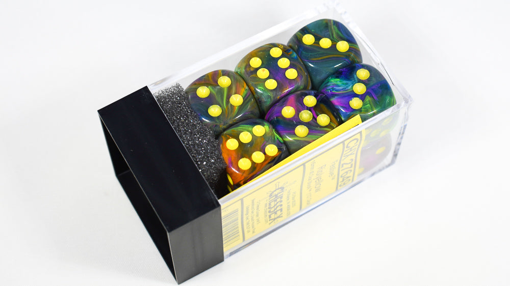 Chessex 16mm d6 Block – Festive Rio with Yellow Numbers (CHX 27649) (Online Only)