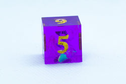 Pinnacle of Purple Sharp Edge Resin d6 / d20-Dice (Purple w/ Gold Numbers) (Online Only)
