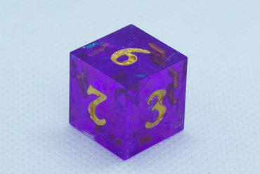 Pinnacle of Purple Sharp Edge Resin d6 / d20-Dice (Purple w/ Gold Numbers) (Online Only)