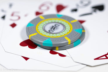13.5g 'Basic' Poker Chip (0,50) Grey/Yellow/Blue (Online Only)