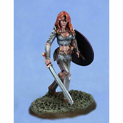 DSM1103 Chick In Chainmail 1 Miniature Elmore Masterworks (ONLINE ORDER ONLY)