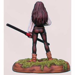DSM1112 Female Rogue Miniature Elmore Masterwork Dark Sword (ONLINE ORDER ONLY)