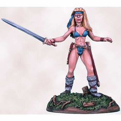 DSM1130 Chick with Sword Miniature Elmore Masterwork Dark Sword (ONLINE ORDER ONLY)