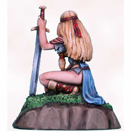 DSM1133 Evening Rest Crouching Female Warrior Miniature (ONLINE ORDER ONLY)