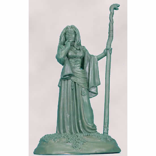 DSM1139 Female Mage With Staff Miniature Elmore Masterwork (ONLINE ORDER ONLY)