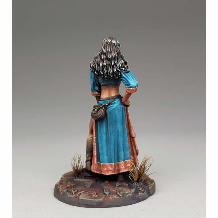 DSM1198 Female Elven Mage Miniature Figurine Elmore Masterworks (ONLINE ORDER ONLY)