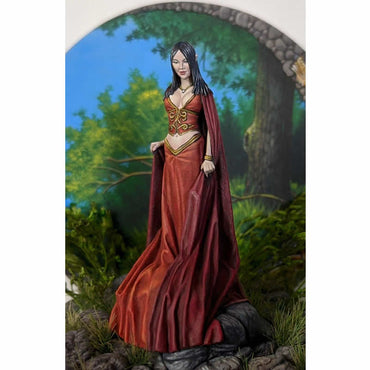 DSM1233 Female Elven Mage with Flowing Robes Miniature Figurine Elmore Masterworks (ONLINE ORDER ONLY)