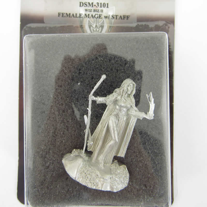 DSM3101 Female Mage with Staff Miniature Caldwell Masterworks (ONLINE ORDER ONLY)