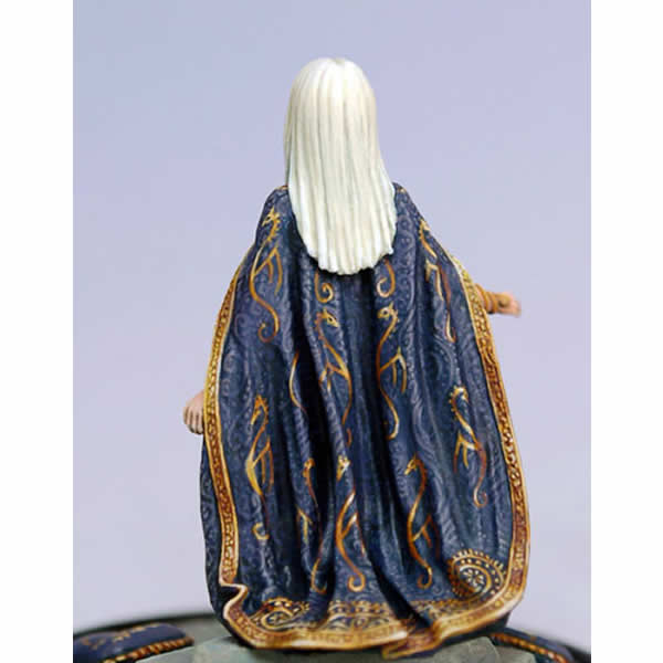 DSM5045 Daenerys (traditional Garb) Miniature George R.r. Martin Masterworks (ONLINE ORDER ONLY)