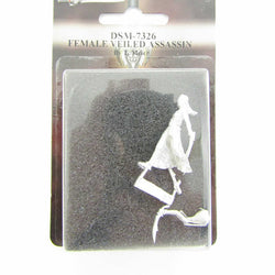 DSM7326 Female Veiled Assassin Miniature Visions In Fantasy (ONLINE ORDER ONLY)