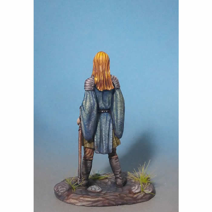 DSM7331 Female Paladin Miniature Visions In Fantasy Dark Sword Miniatures (ONLINE ORDER ONLY)